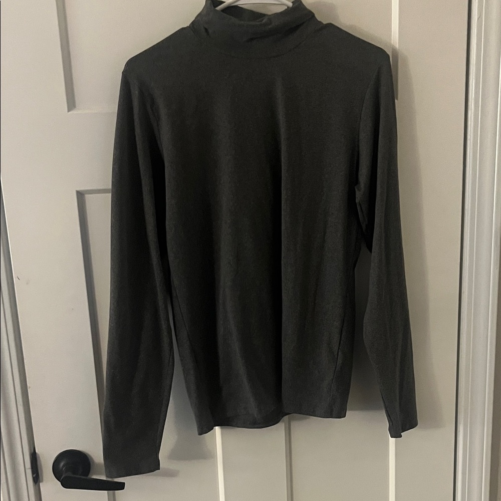 Men's Charcoal Turtleneck Long-Sleeve Sweater